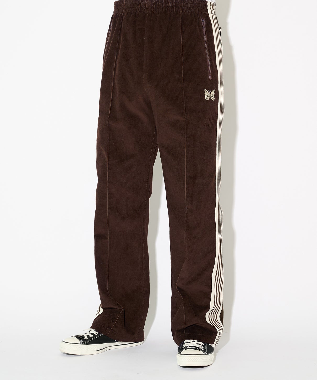 TRACK PANT ブラウン 着画