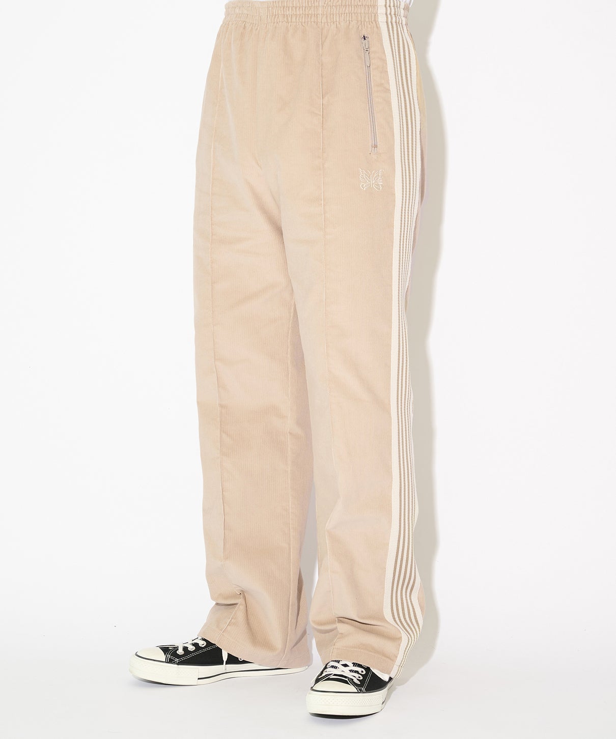 TRACK PANT ベージュ 着画