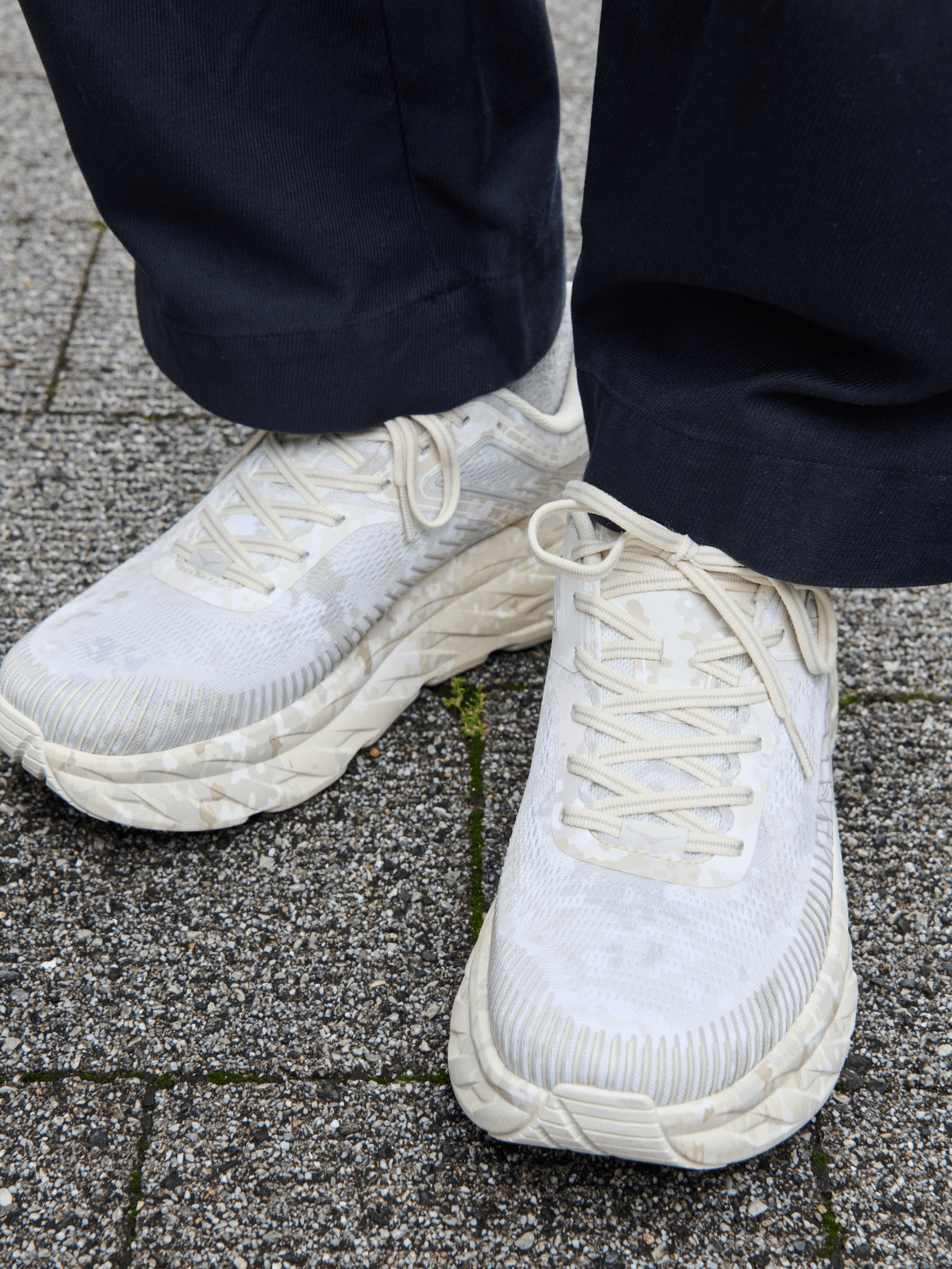 HOKA &times; BEAMS「Bondi 7」のアップ