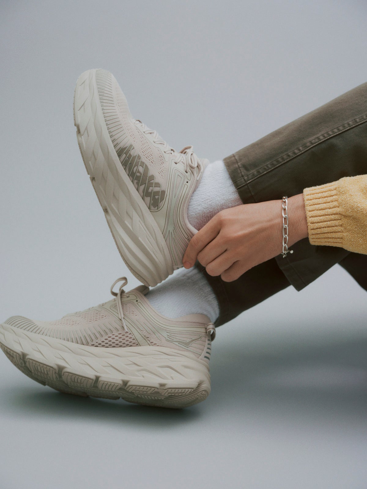 HOKA BEAUTY&YOUTH LIMITED　着画