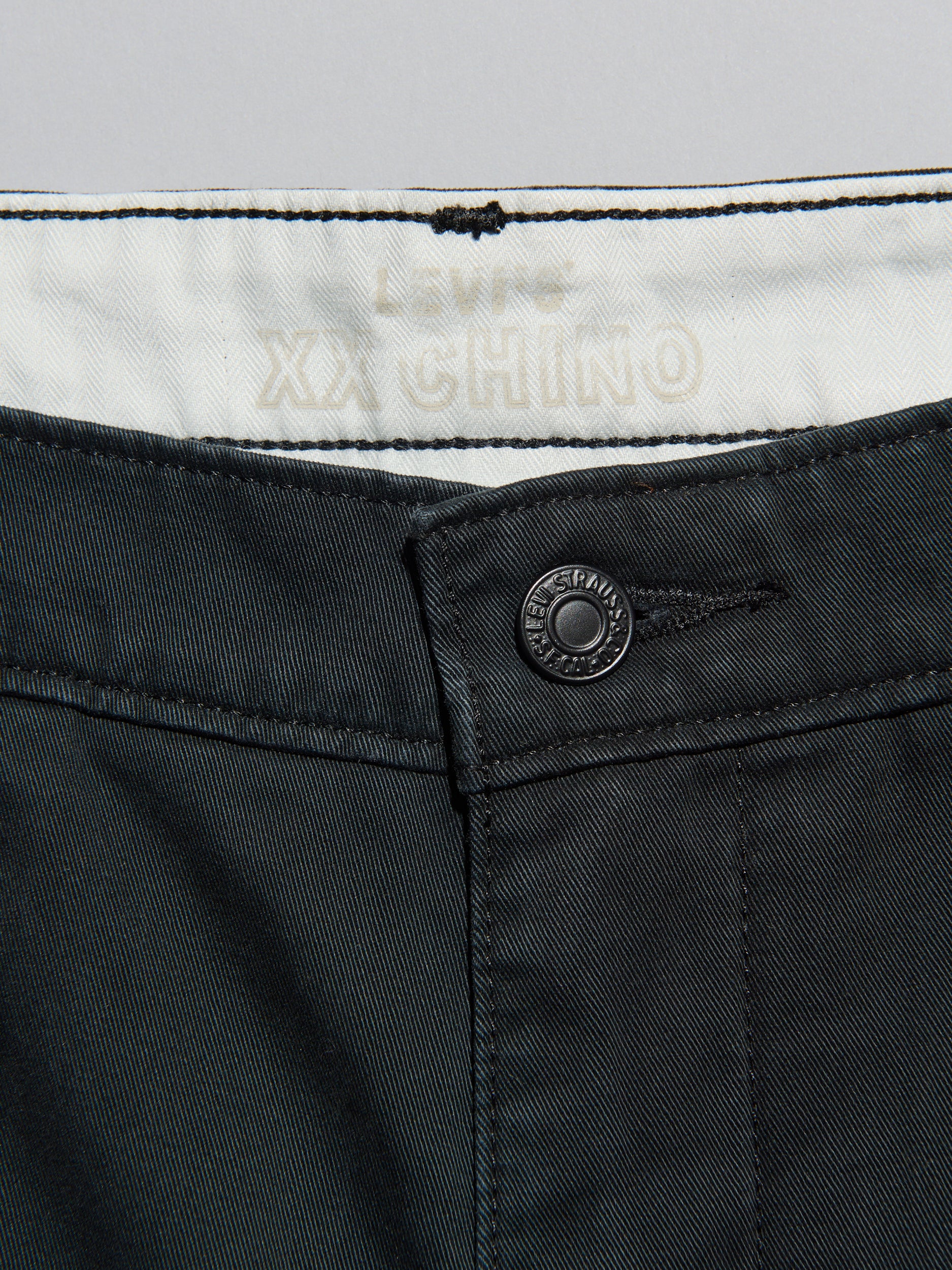 リーバイス®/X X Chino Baggyのボタン