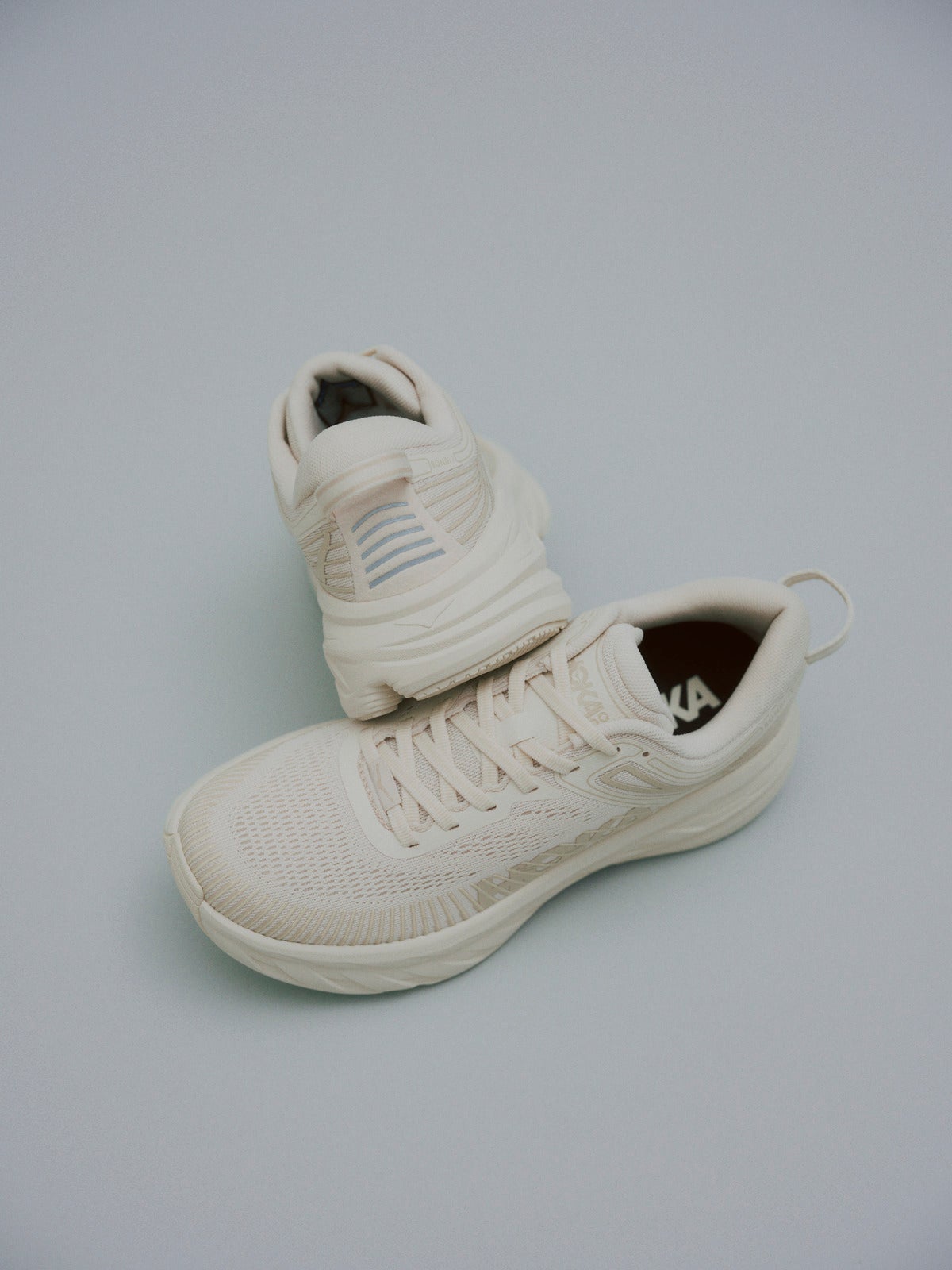HOKA BEAUTY&YOUTH LIMITED　踵　トゥ