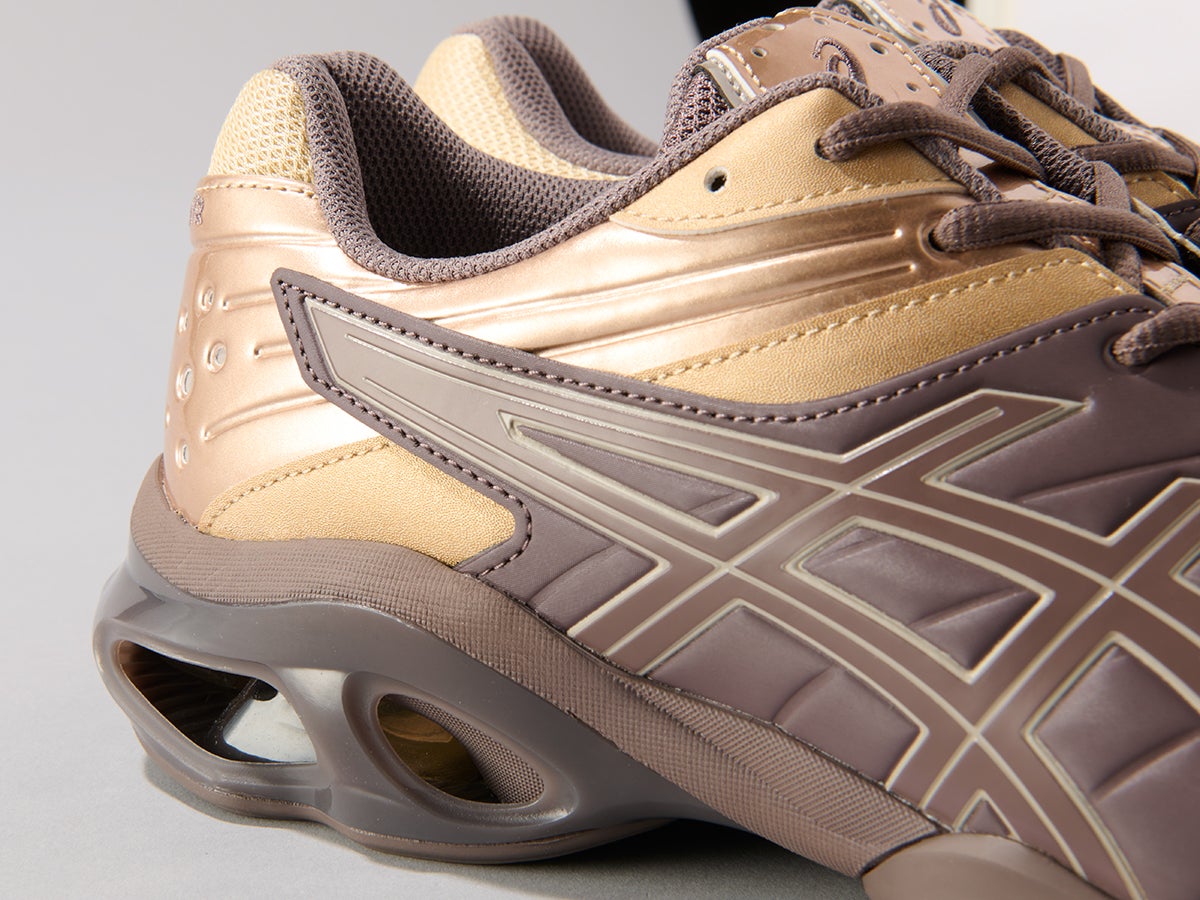 ASICS、GEL-KINETIC FR、サイド、寄り