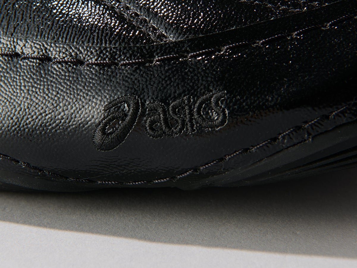 ASICS、HYPERSYNC、ロゴ