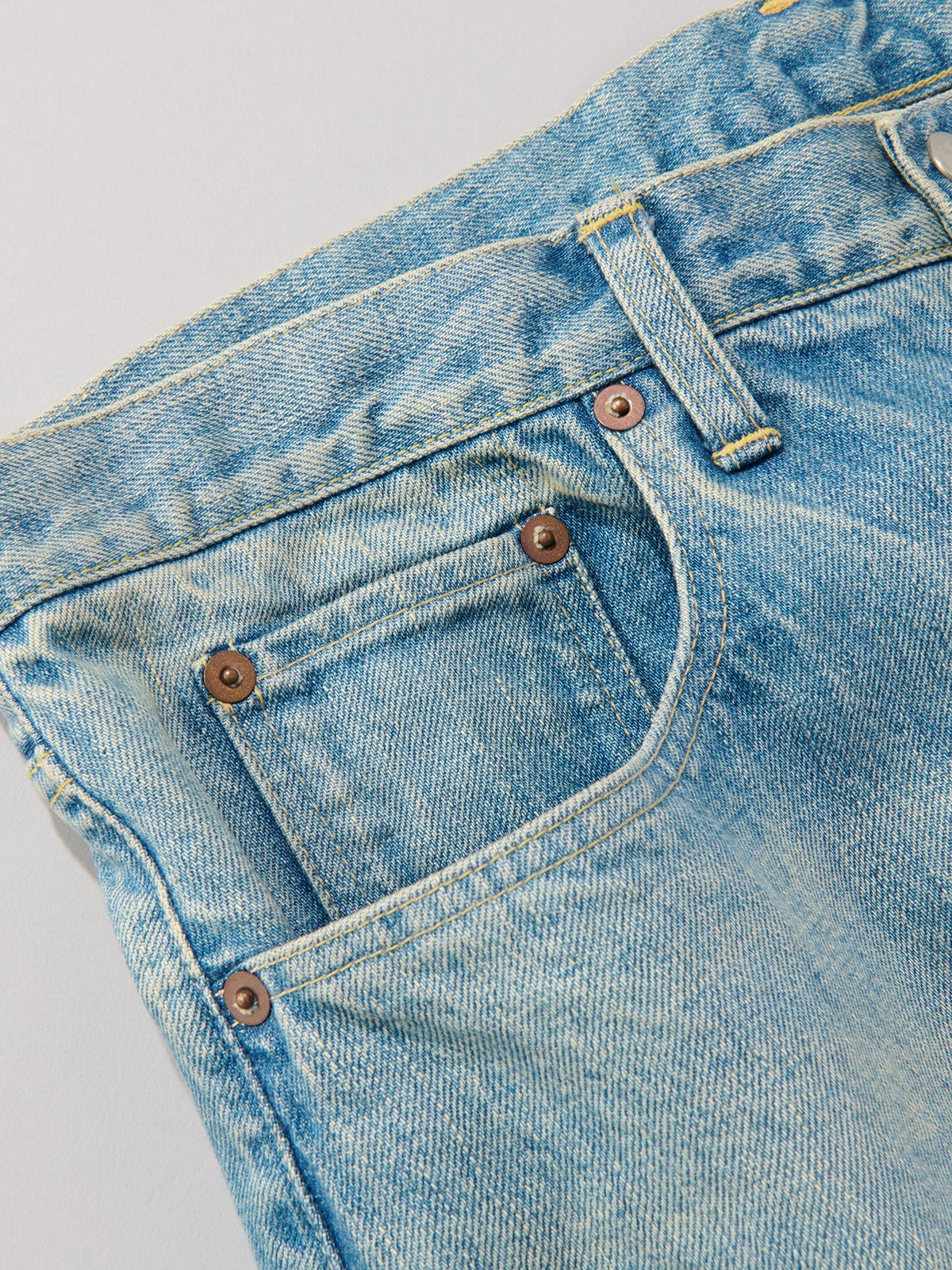 「シュタイン(ssstein)」の『ROUND DENIM PANTS』