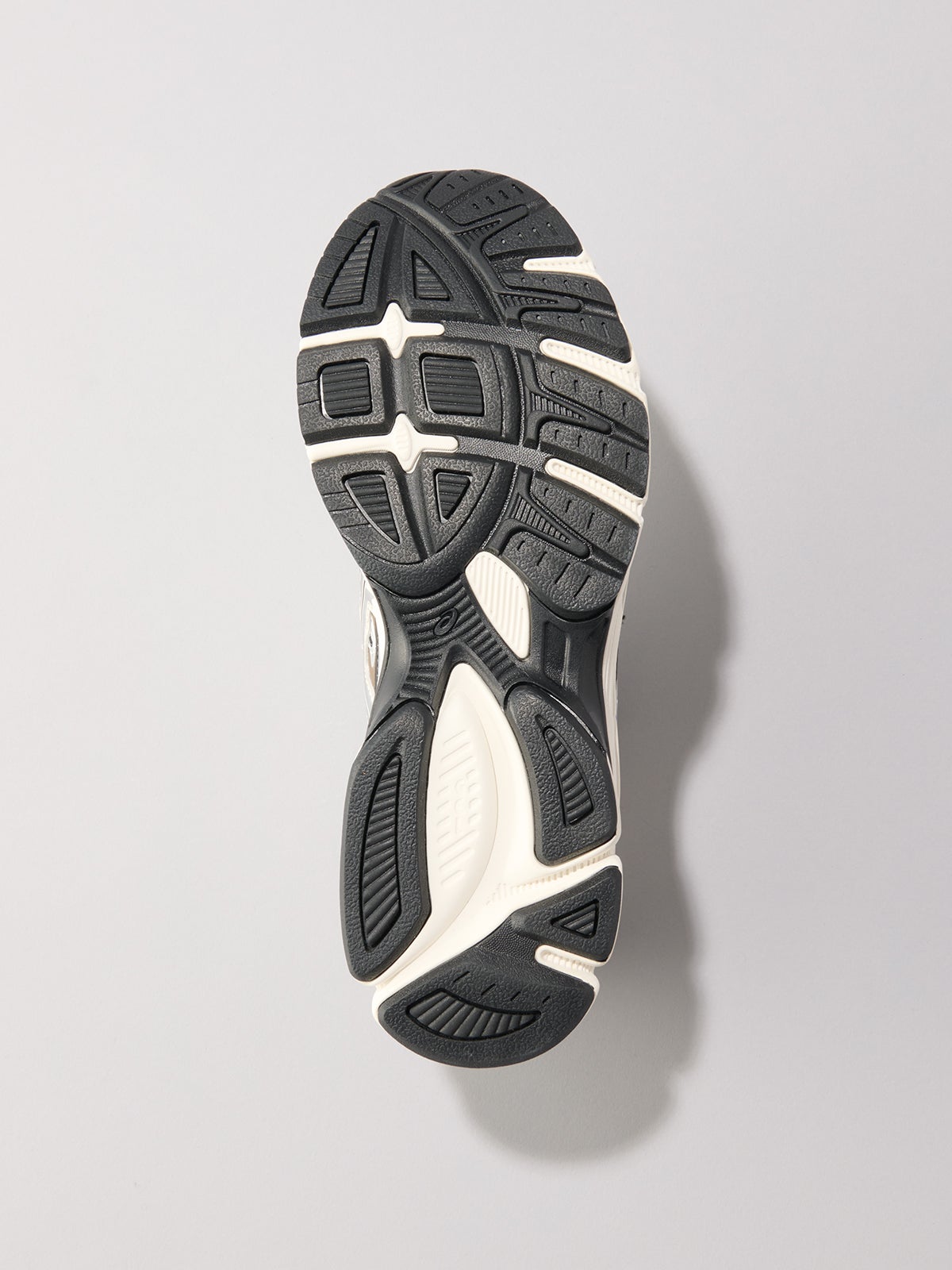 ASICS、GEL-STRATUS MC、アウトソール