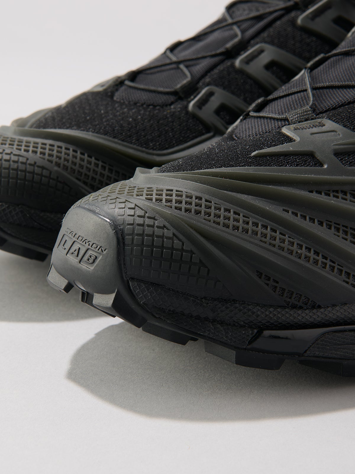 SALOMON、XT-EVO、トゥ
