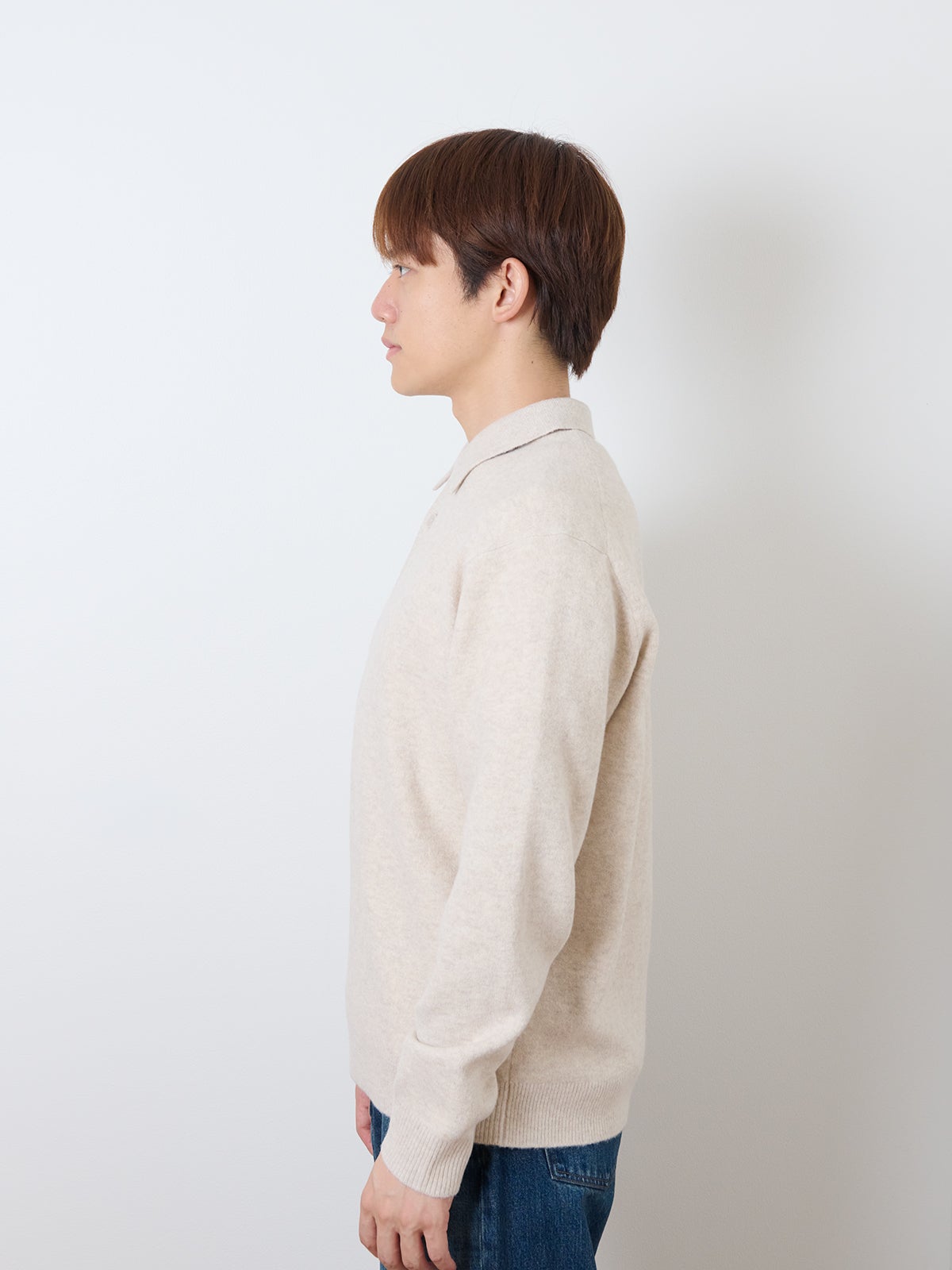 UNIQLO、スフレヤーンポロセーター、モデルカット、サイド