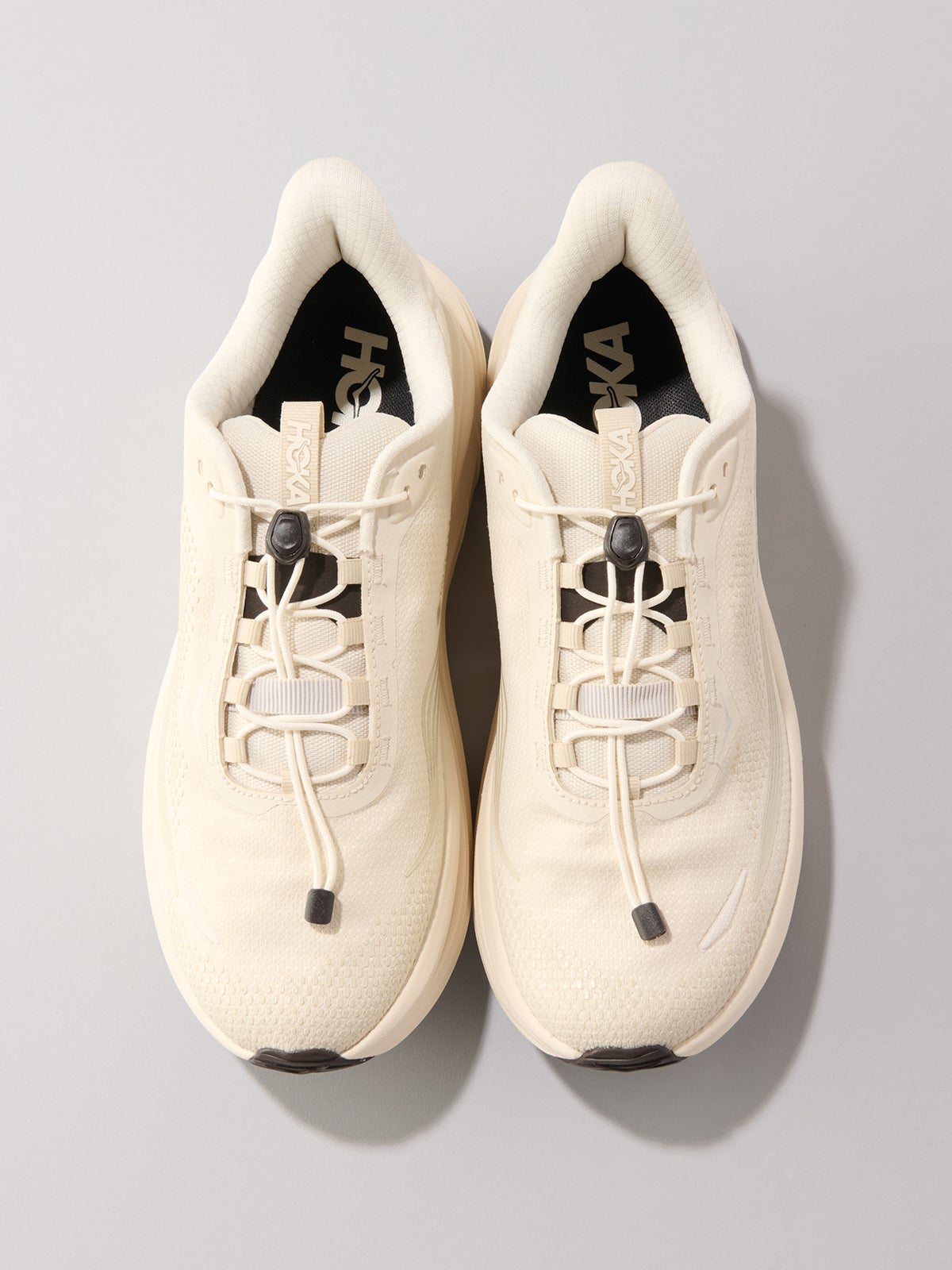 HOKA、Clifton 11 GTX、トップ