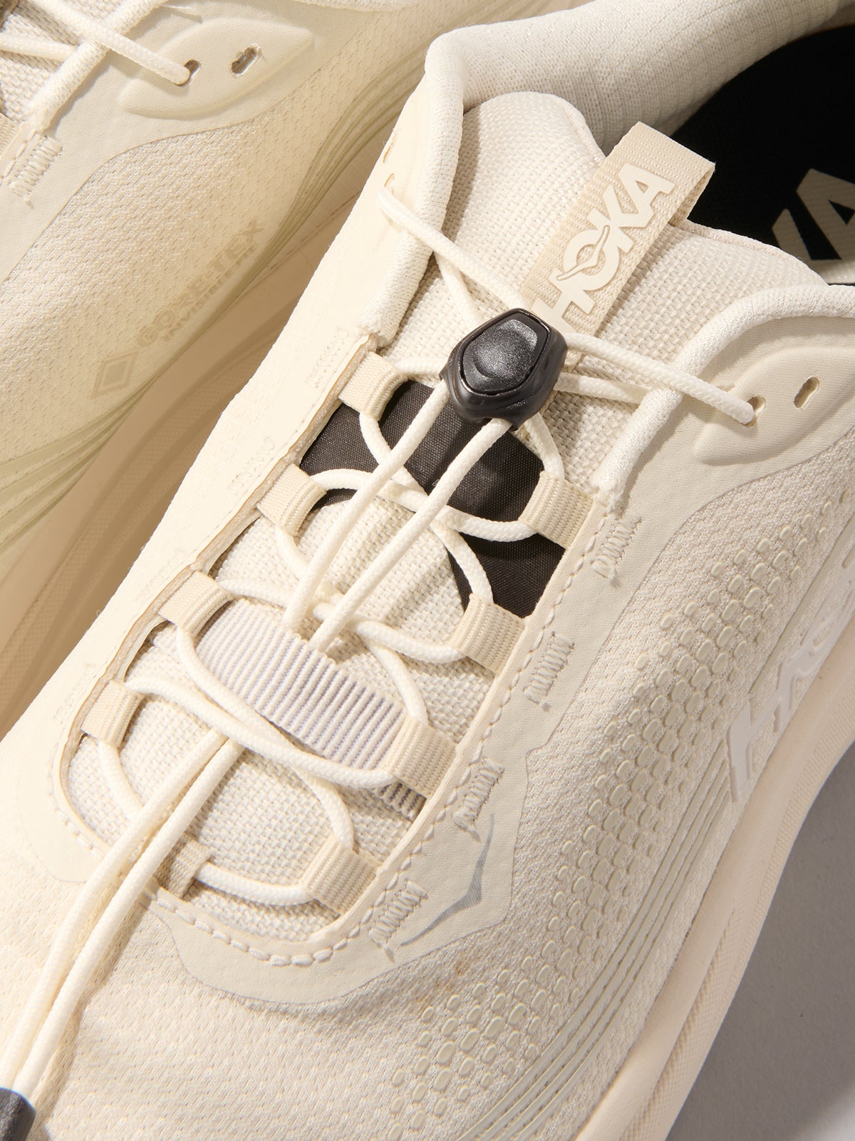 HOKA、Clifton 11 GTX、シュータン