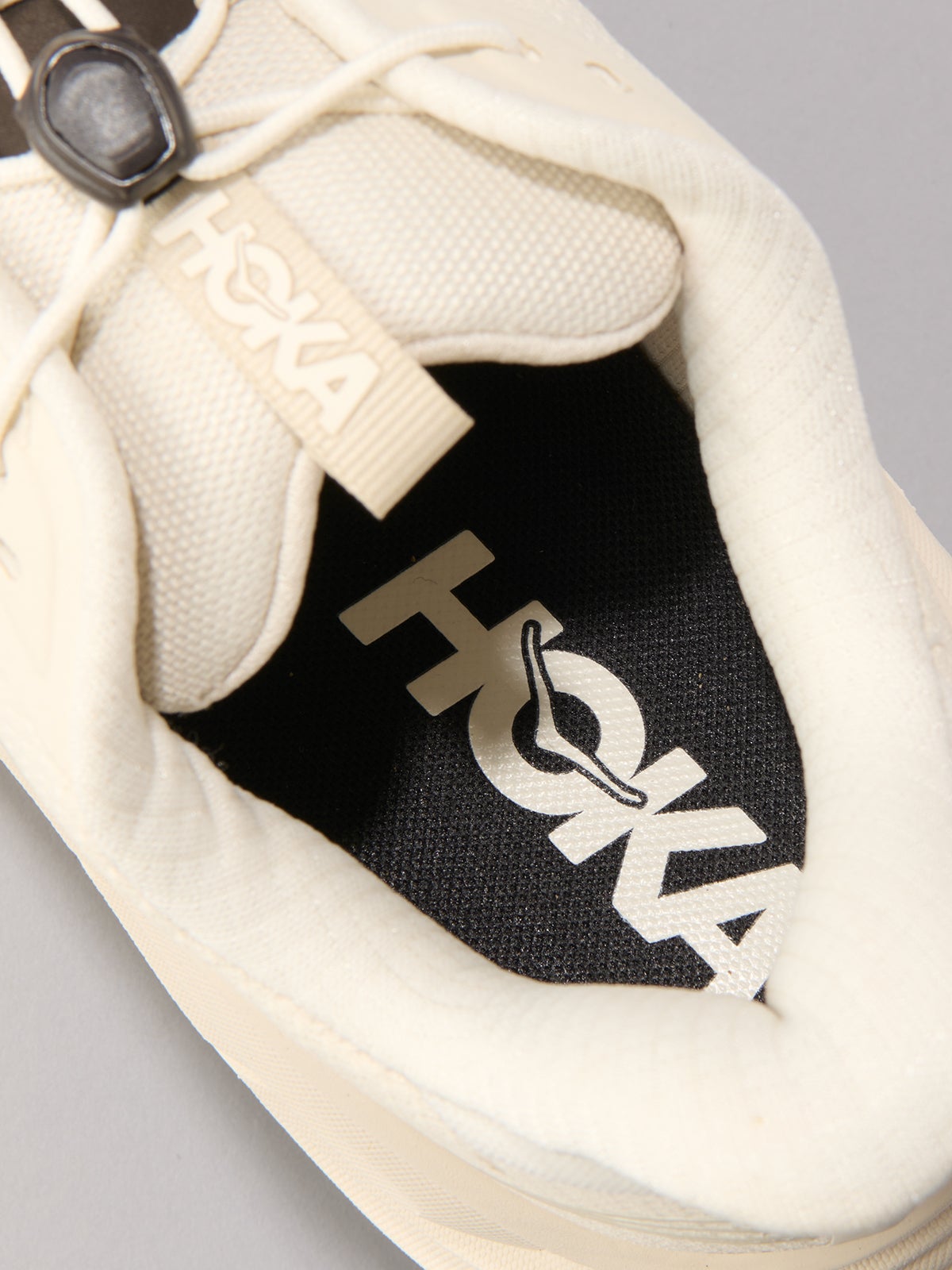 HOKA、Clifton 11 GTX、インソール