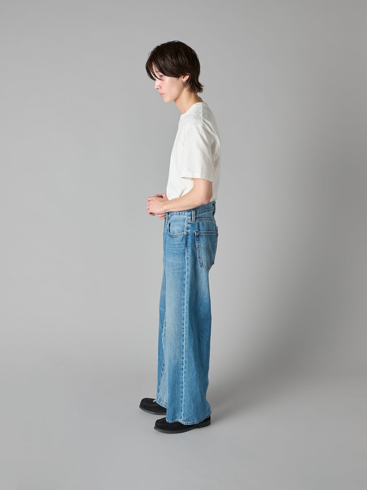 Levi's 「BAGGY WIDE LEG ジーンズ」を穿いてみた　サイド