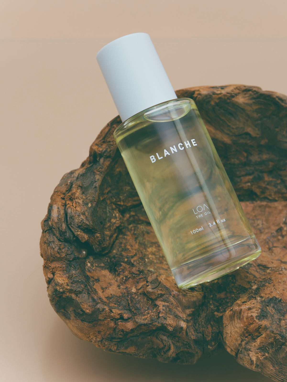 スタイリング剤レビュー］「LOA THE OIL BLANCHE」で叶える大人の清潔
