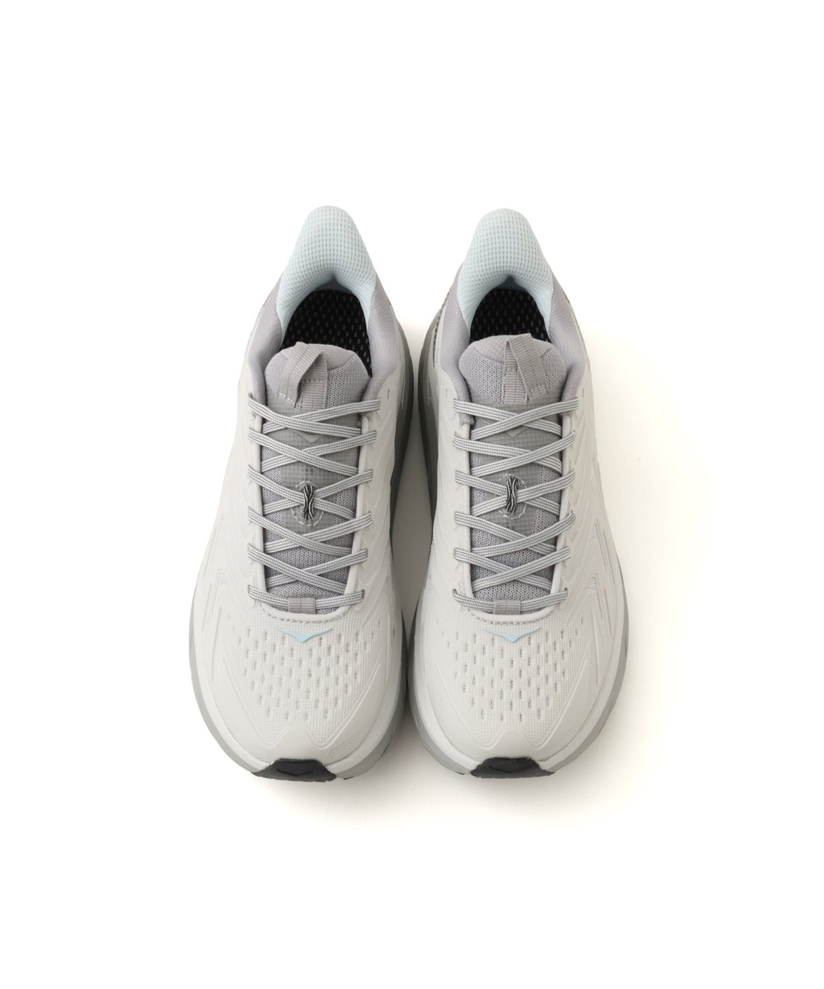 HOKA CLIFTON UTL　ホワイト　　３