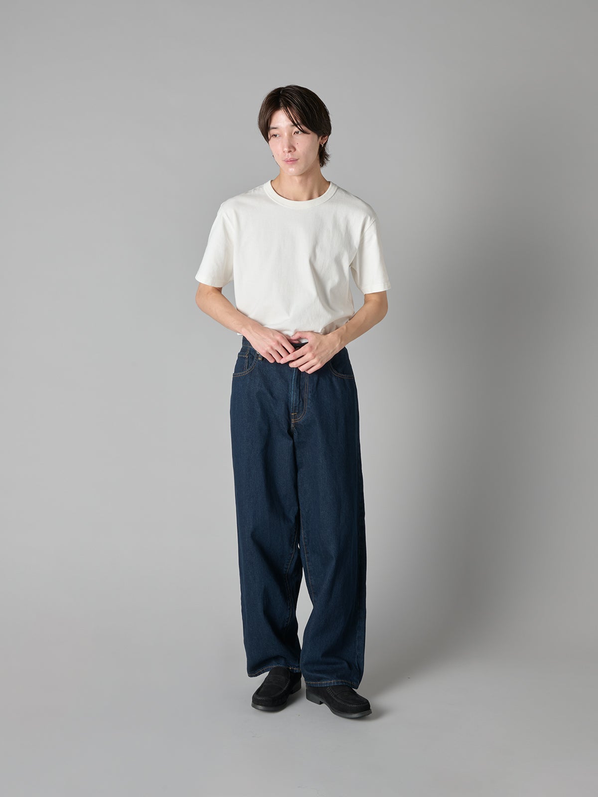 GAPデニムバギーパンツのモデルカット01