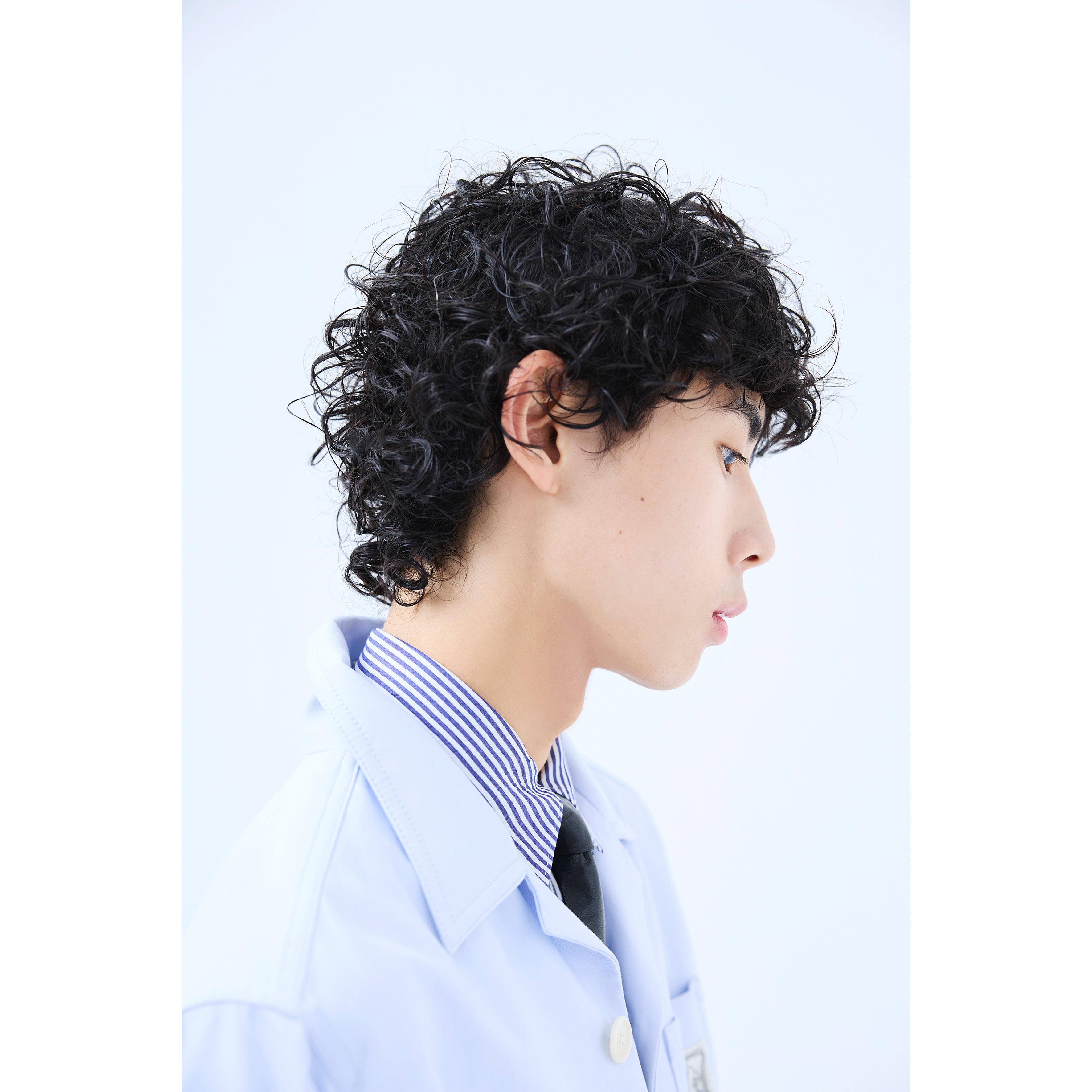 骨格なじみがいい強めカールに注目。ファッション映えするスパイラルパーマ【東京最旬ヘアカタログ】