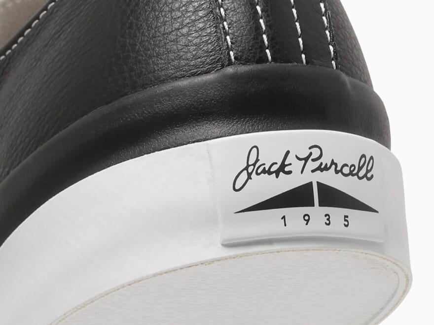 「コンバース」の大人な黒レザースニーカー。シックで秋にピッタリな「JACK PURCELL 1935 LE」と「JACK PURCELL 1935 LOAFERが登場。