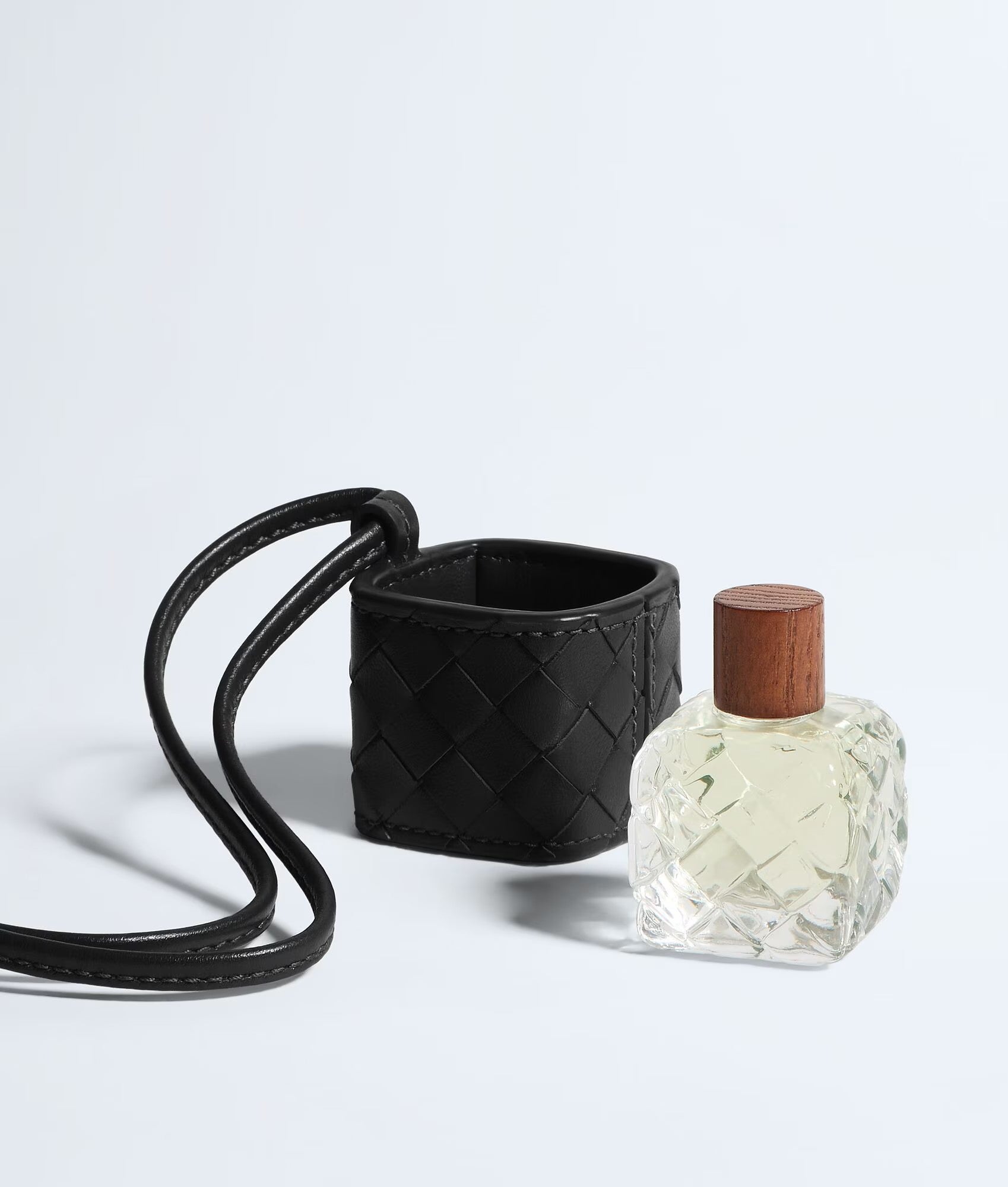 パフュームホルダー チャーム BLACK