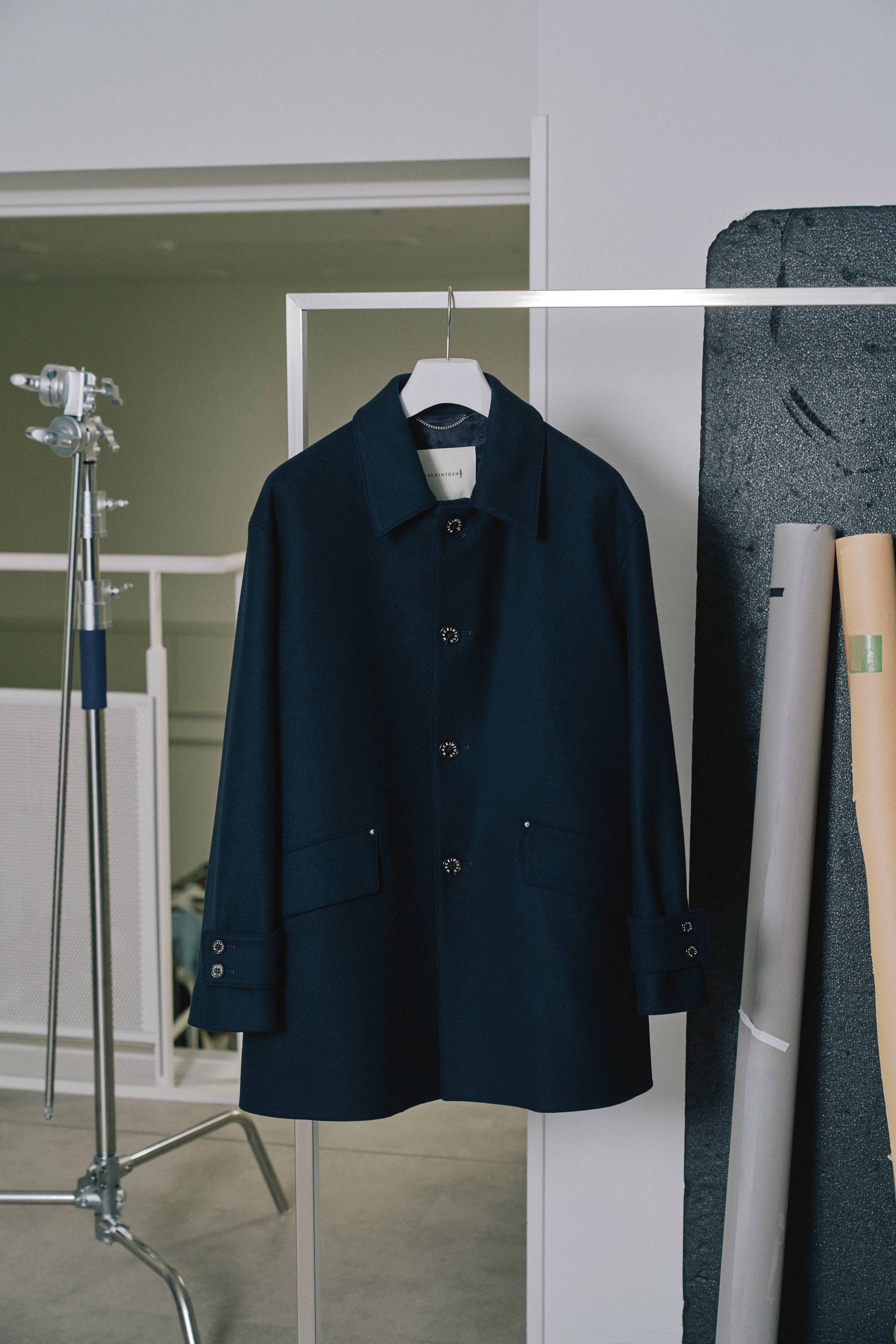 MACKINTOSH for ADAM ET ROP&Eacute;　別注アイテム　正面
