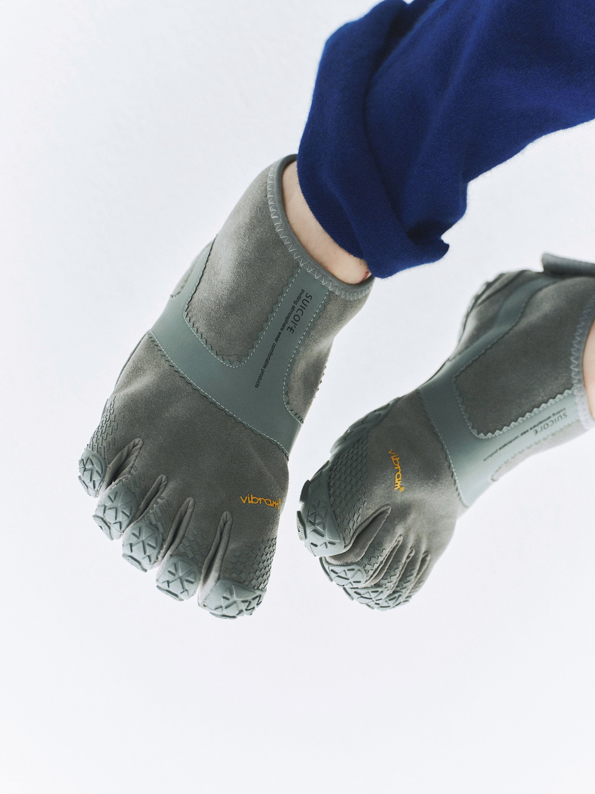 SUICOKEのスニーカー「Vibram Fivefingers by SUICOKE NIN-LO」