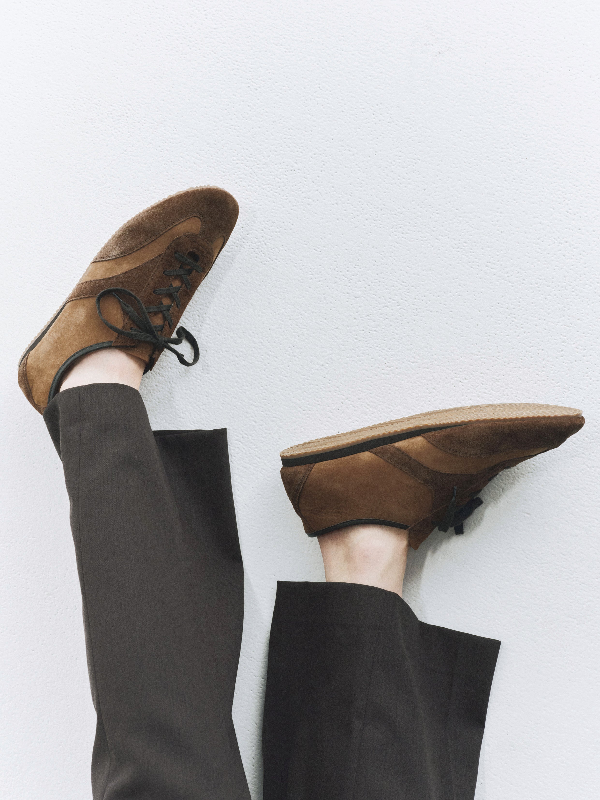 YOKE × REPRODUCTION OF FOUNDのスニーカー「German Trainer」