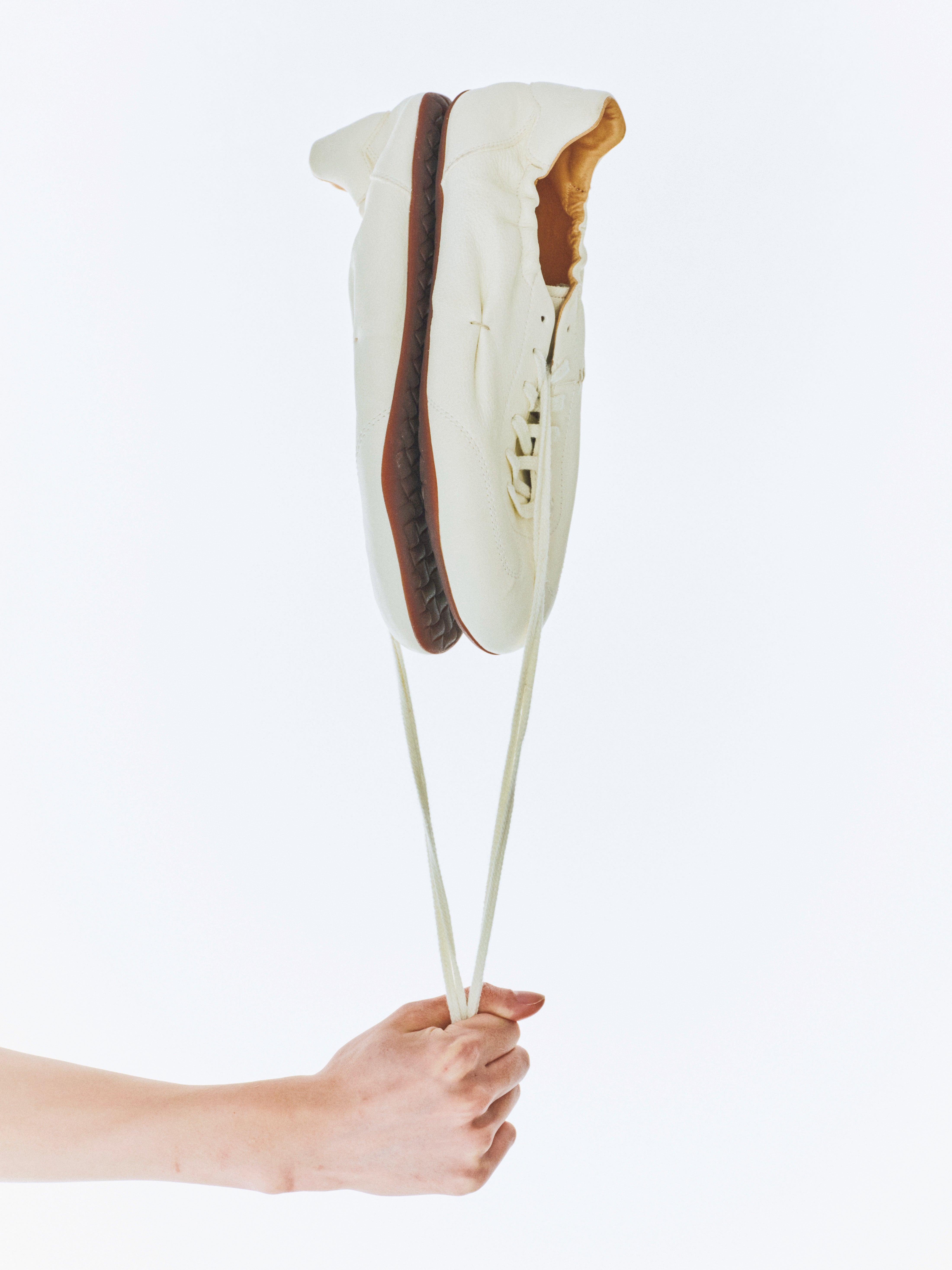 FOOT INDUSTRYのスニーカー「SOFT GAT」