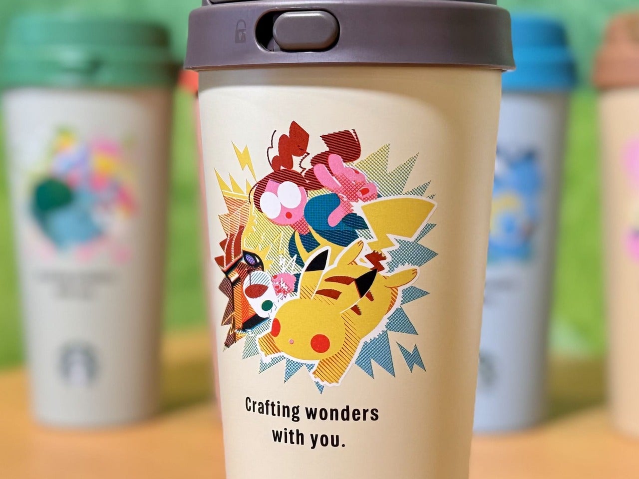 「Pokémon + STARBUCKS ステンレス TOGO ボトル 473ml ピカチュウ 」表
