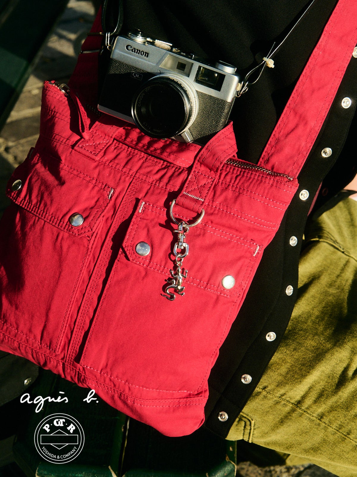 「agnès b. × POTR」 赤キービジュアル