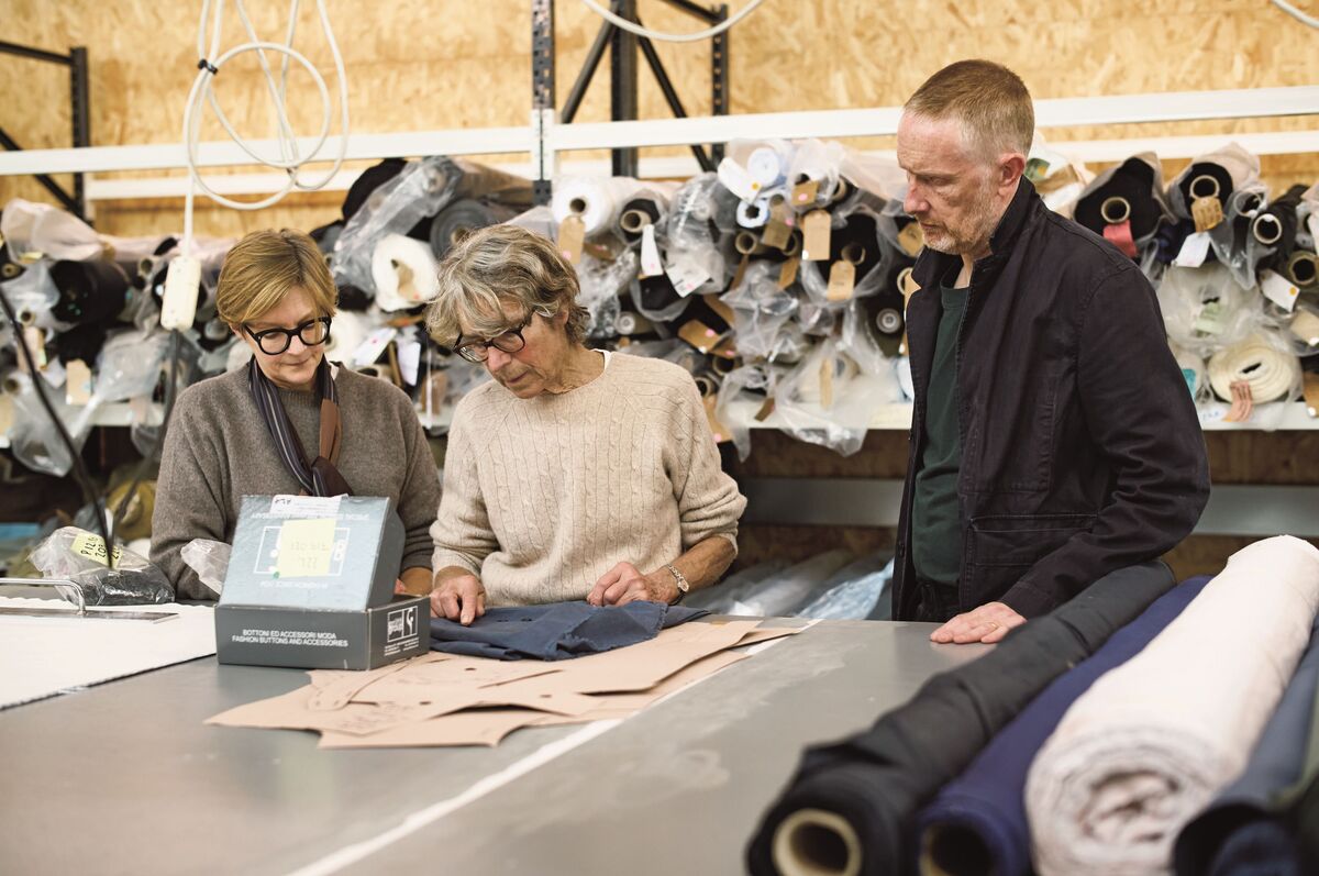 MH_Shirt Workroom