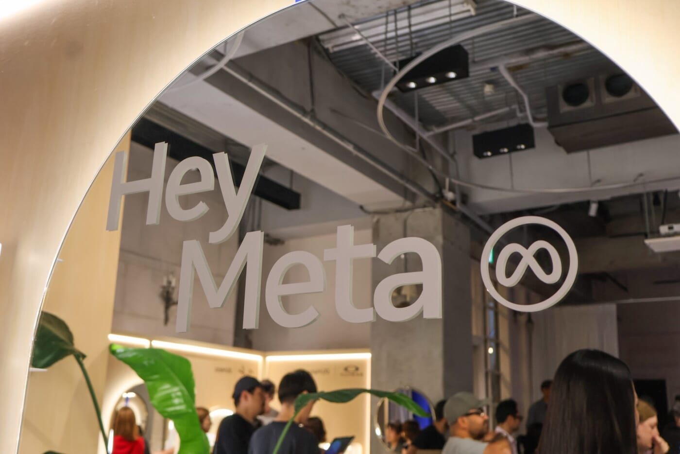 Meta AIグラス先行体験の様子
