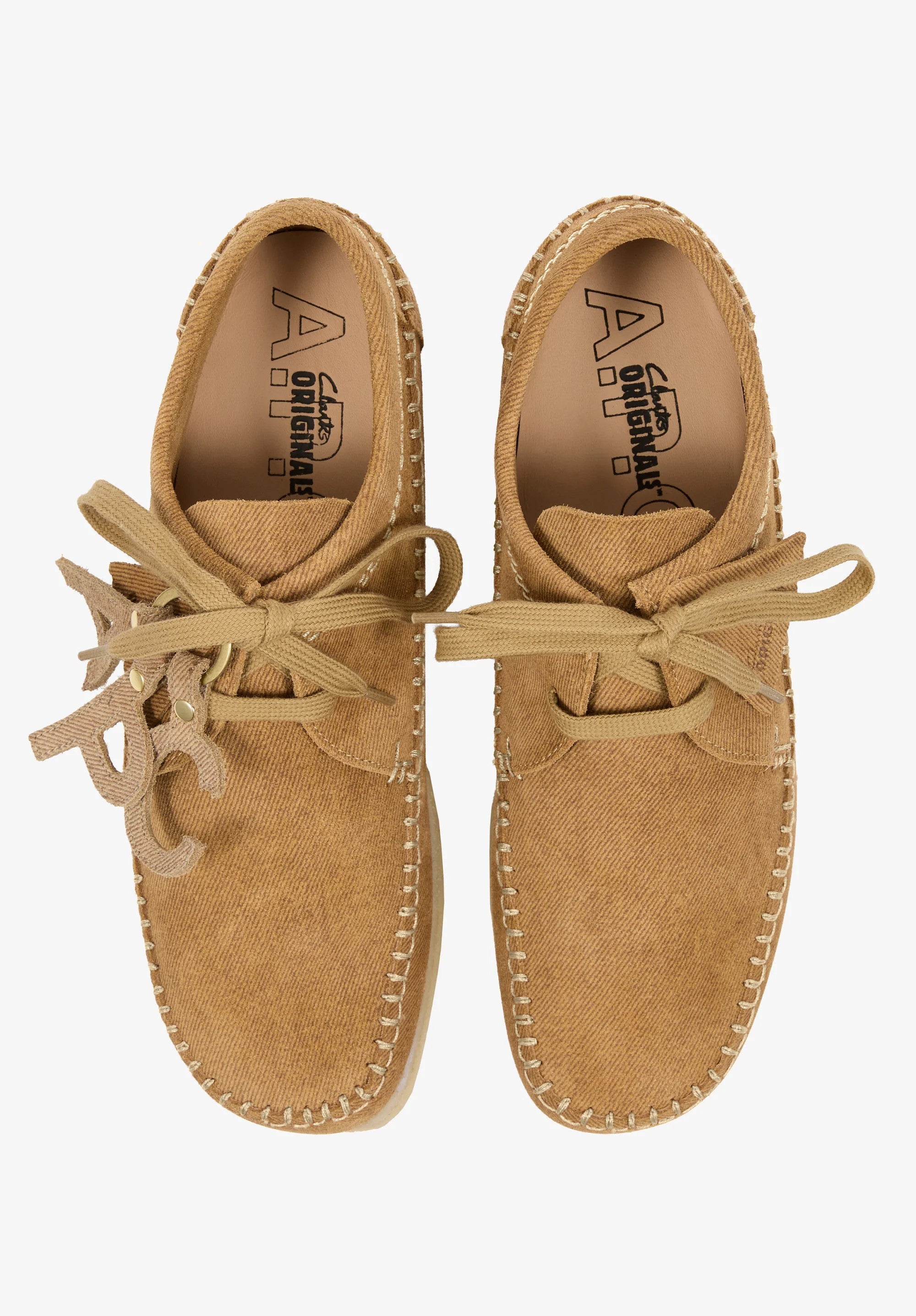 A.P.C. CLARKS デザートブーツ ベージュ