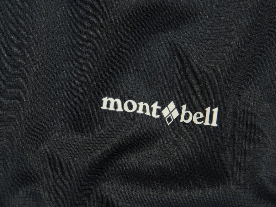 秋一番に買いたい「モンベル」。アクティビティ派には欠かせないコスパ最強オールブラック!/mont-bell クール フードシャツ