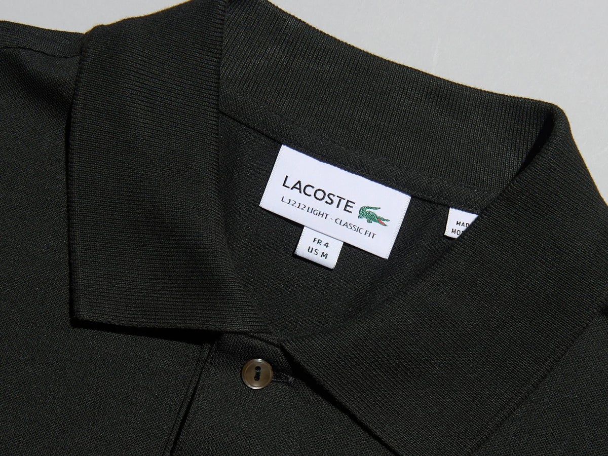 「ラコステ」のロンT感覚で着られる超軽量な黒い長袖ポロシャツが欲しすぎた！[LACOSTE]