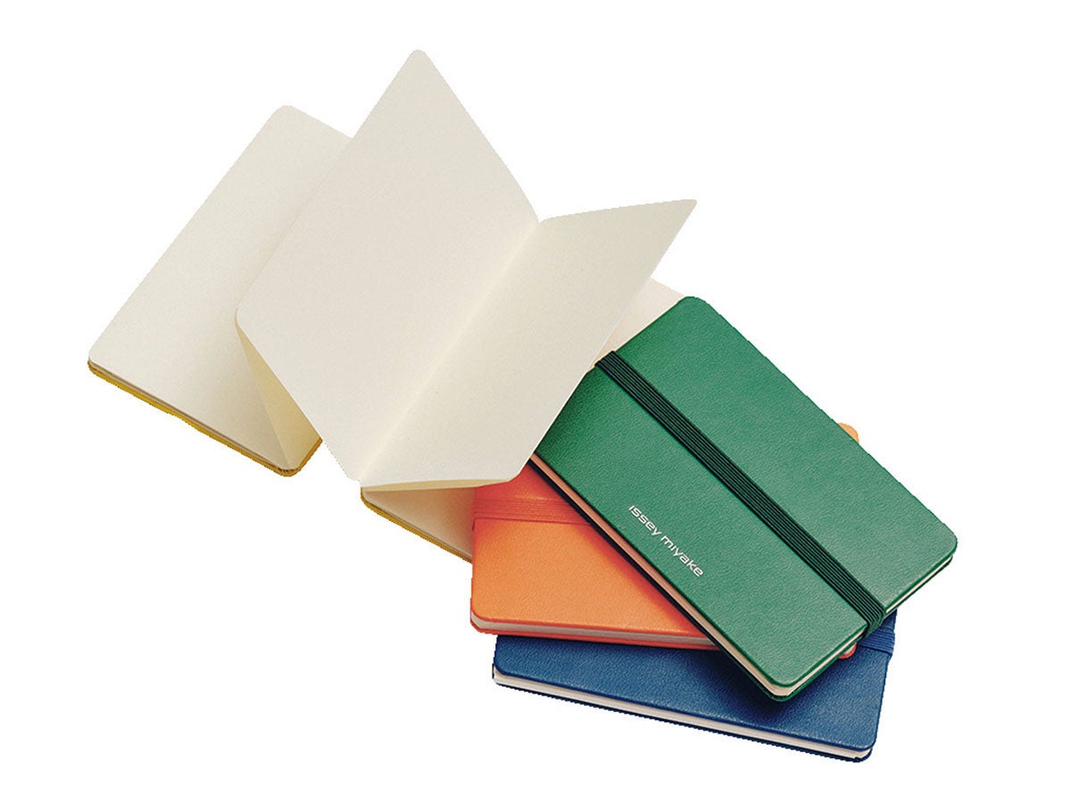 ISSEY MIYAKE | MOLESKINE 名刺入れ・ノートブック
