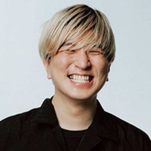 ヘア＆メイクアップアーティストのNOBUKIYOさん