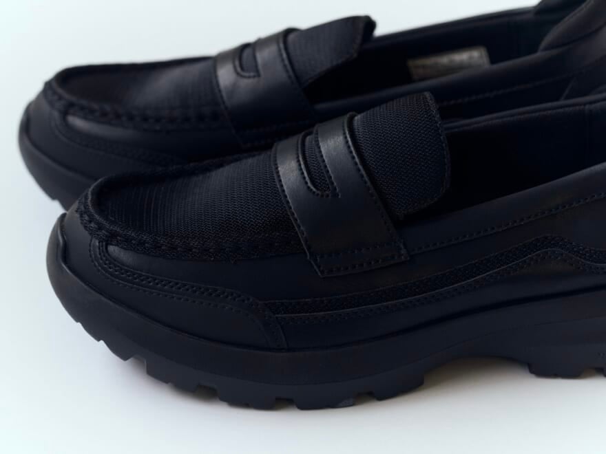 こんな「シャカ」があったとは! アウトドアスペックを搭載する新ローファースニーカー『METEOR LOAFER EXR』に注目!
