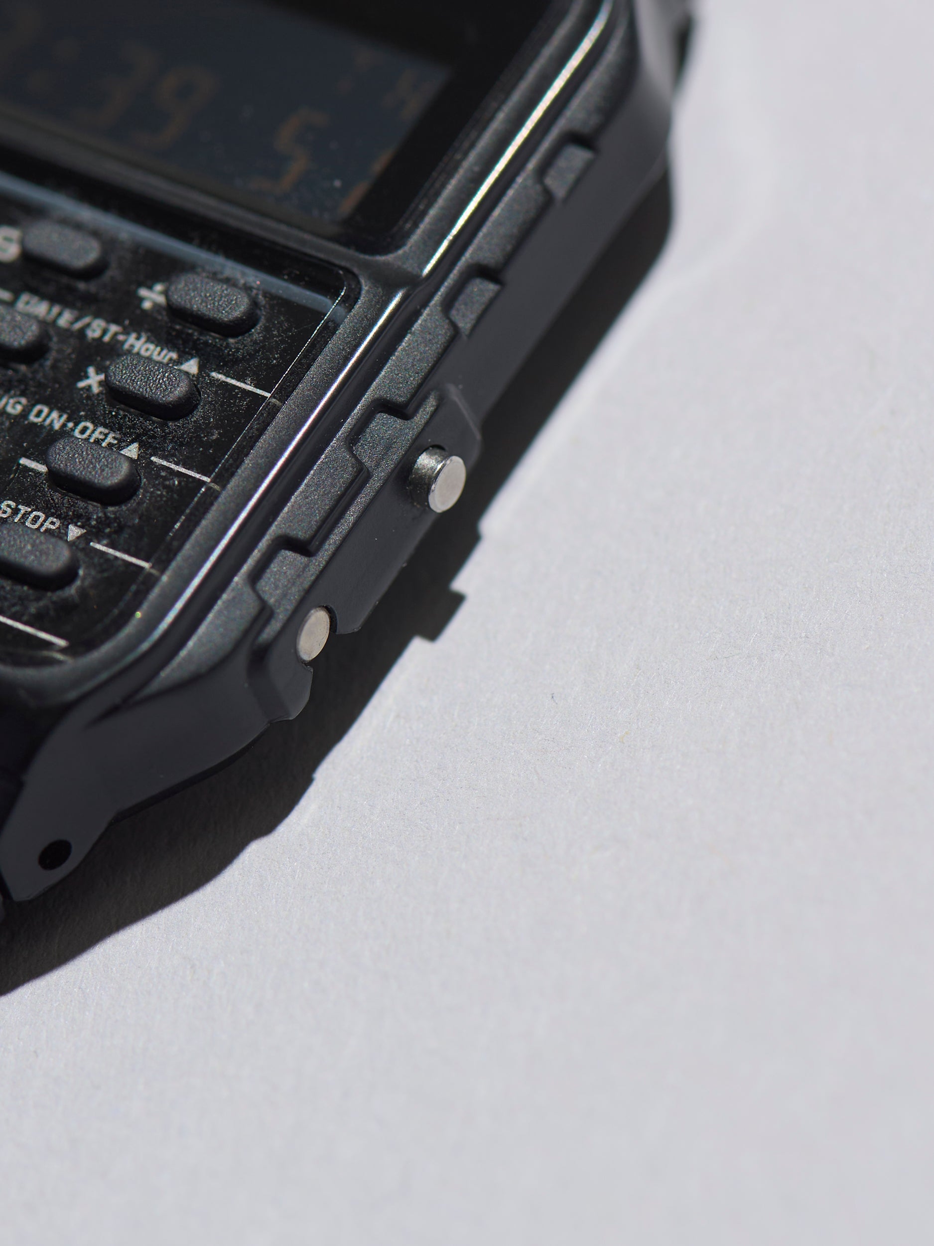 CASIOの黒いコスパ名品/CA-53WF-1BJF ディテール