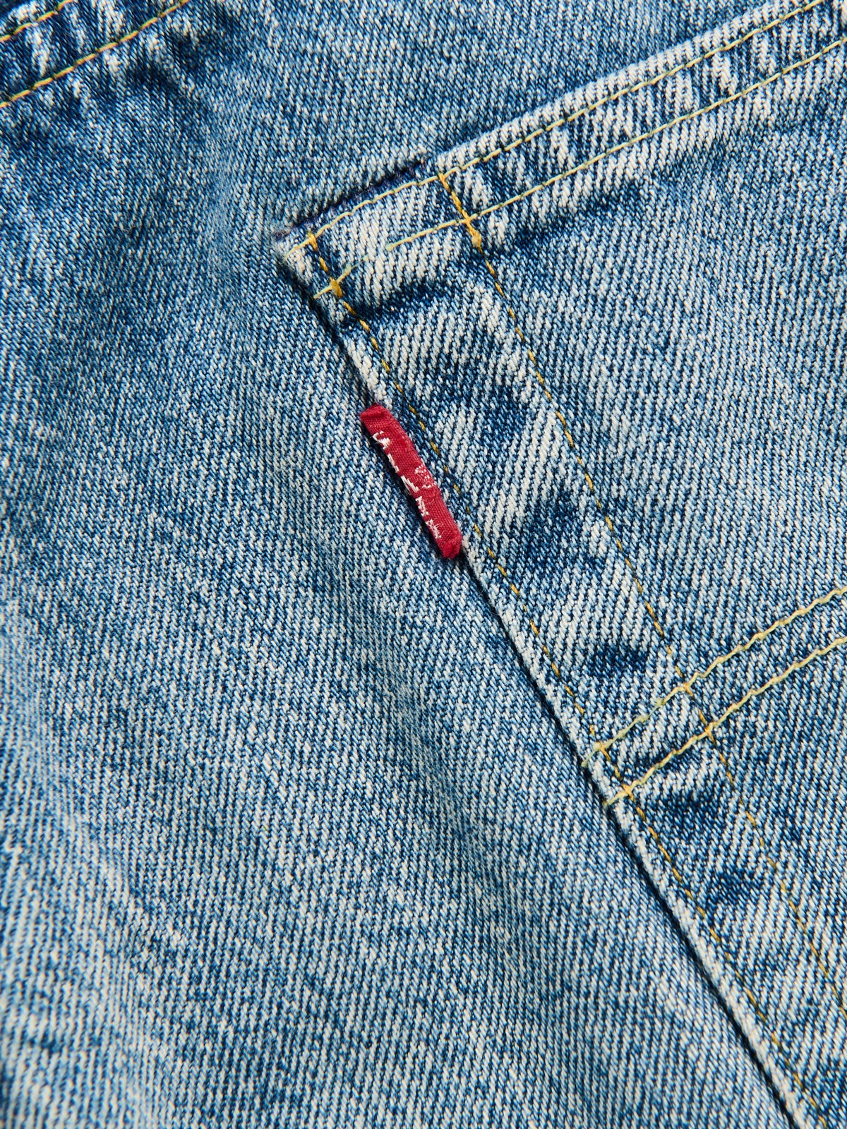 リーバイス1955年「501®」の赤タブ