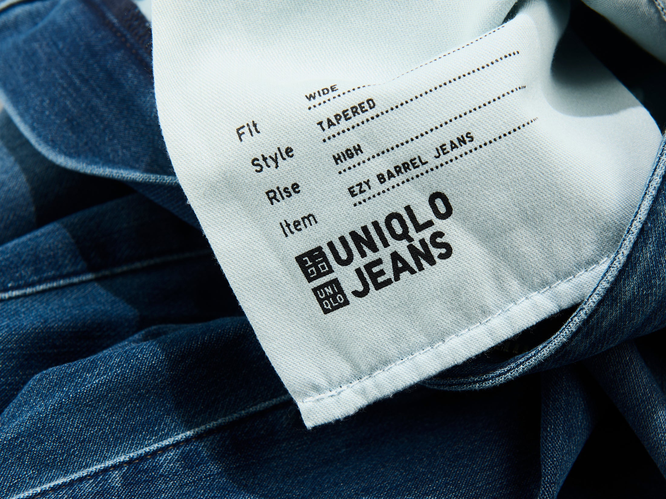ユニクロ」のコラボじゃないほうで、優秀ジーンズを発見！[UNIQLO EZY
