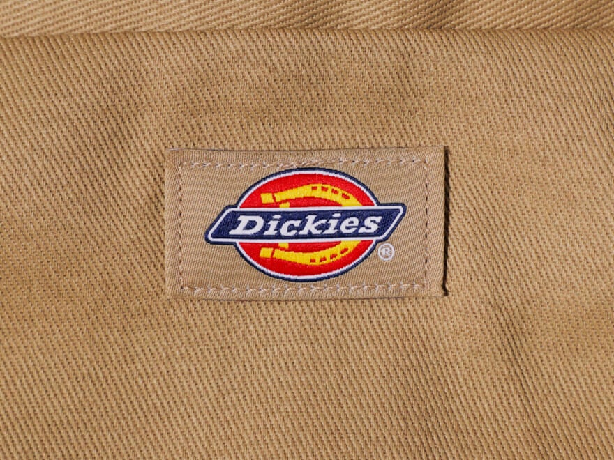 1万円以下で買える「ディッキーズ」の定番「ダブルニー」の魅力を、スタイリストのコメントとともに。[Dickies DOUBLE KNEE WORK PANTS]