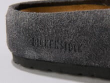 【ビルケンシュトックの裏名品】いつものスニーカーを変えるなら、スエード素材の大人なクロッグで！／Amsterdam Wrapped