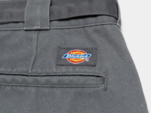 この秋買い足したい「Dickies (ディッキーズ)」5選。定番ダブルニー、特別コラボの874...今買って来年まで使える最旬をチェック！