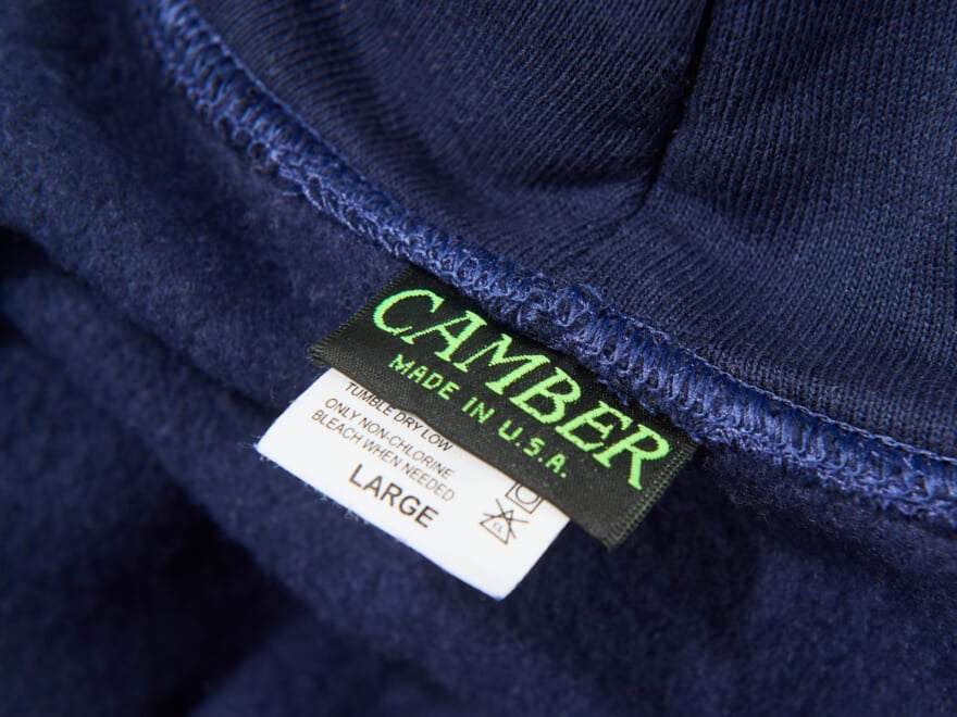 【キャンバーの裏名品】CAMBERの肉厚な“クロスニット”があれば、寒い冬をおしゃれで快適に／クロスニットプルオーバーフーディ＆スウェットパンツ