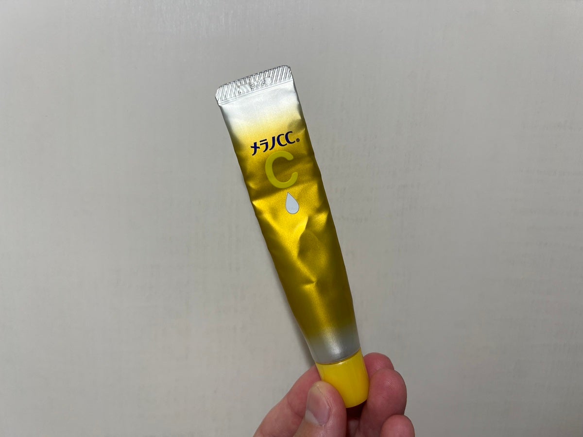 毛穴や皮脂分泌を抑えるなら 「ビタミンC」
